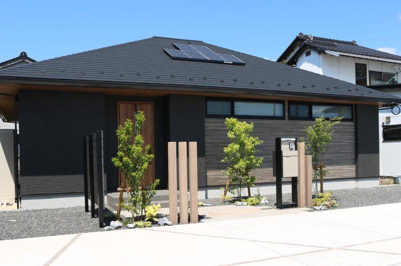 浜田市 外構施工 門まわりと玄関アプローチの外構事例