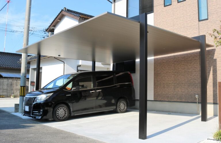 浜田市で施工したカーポートのある駐車スペース