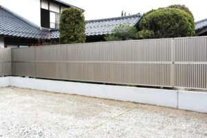 浜田市 外構工事 丈夫で安心なフェンス施工後の様子