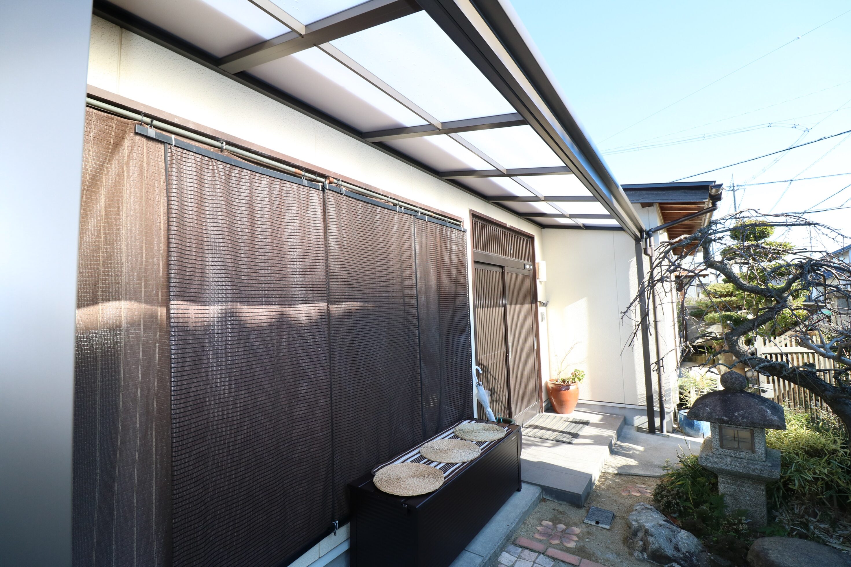 浜田市 外構工事 軒を延長して雨の日も快適に使える屋外空間