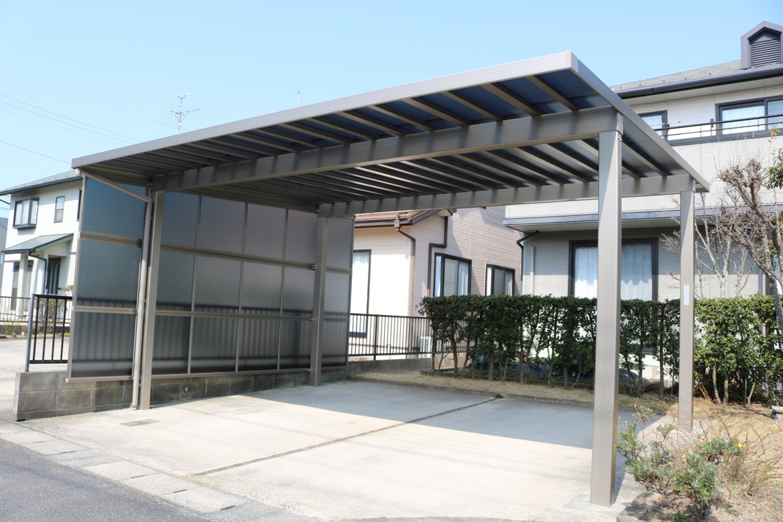 浜田市で施工したソルディーポートのカーポート