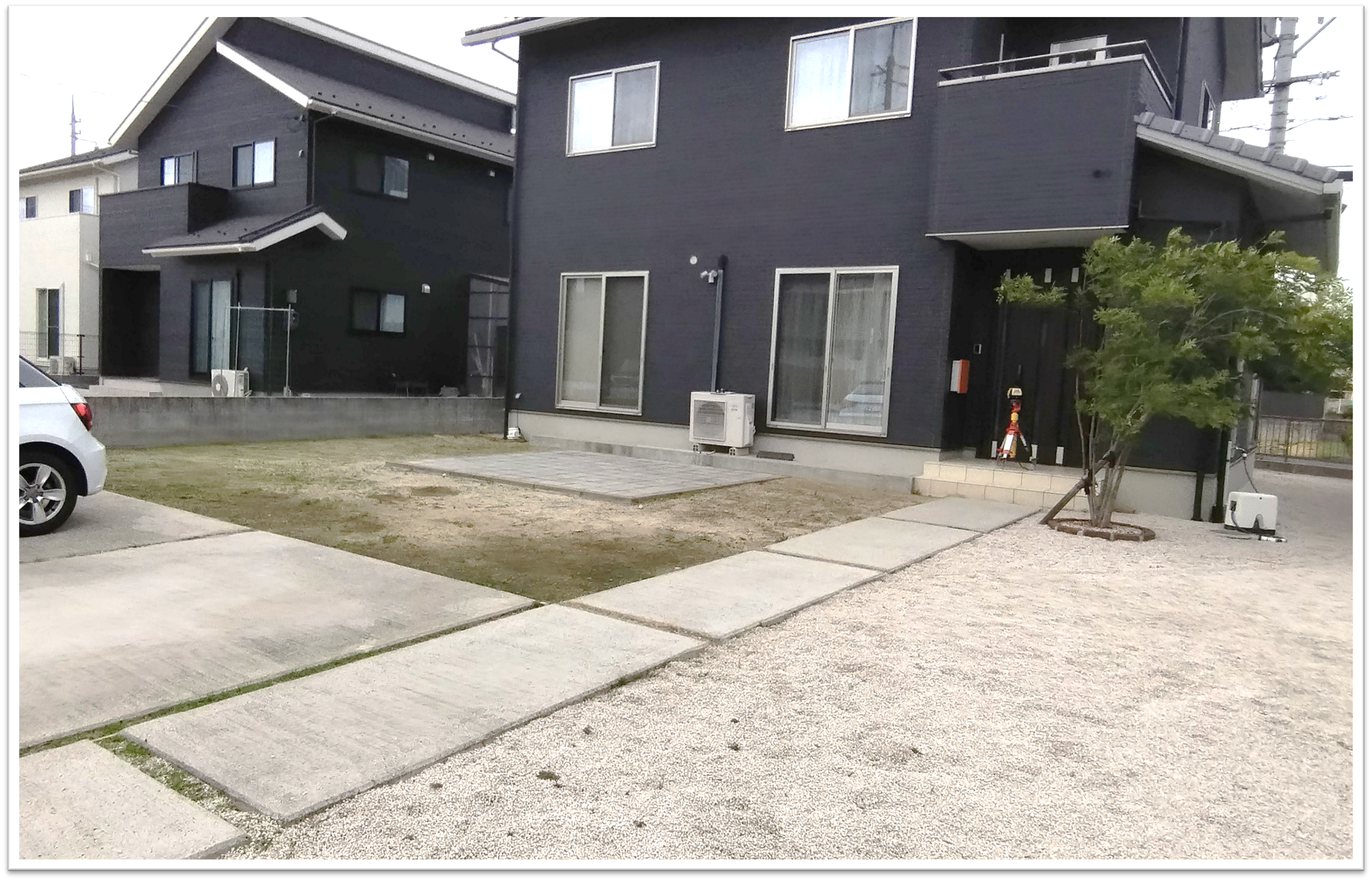 浜田市 外構リフォーム前の駐車場全景